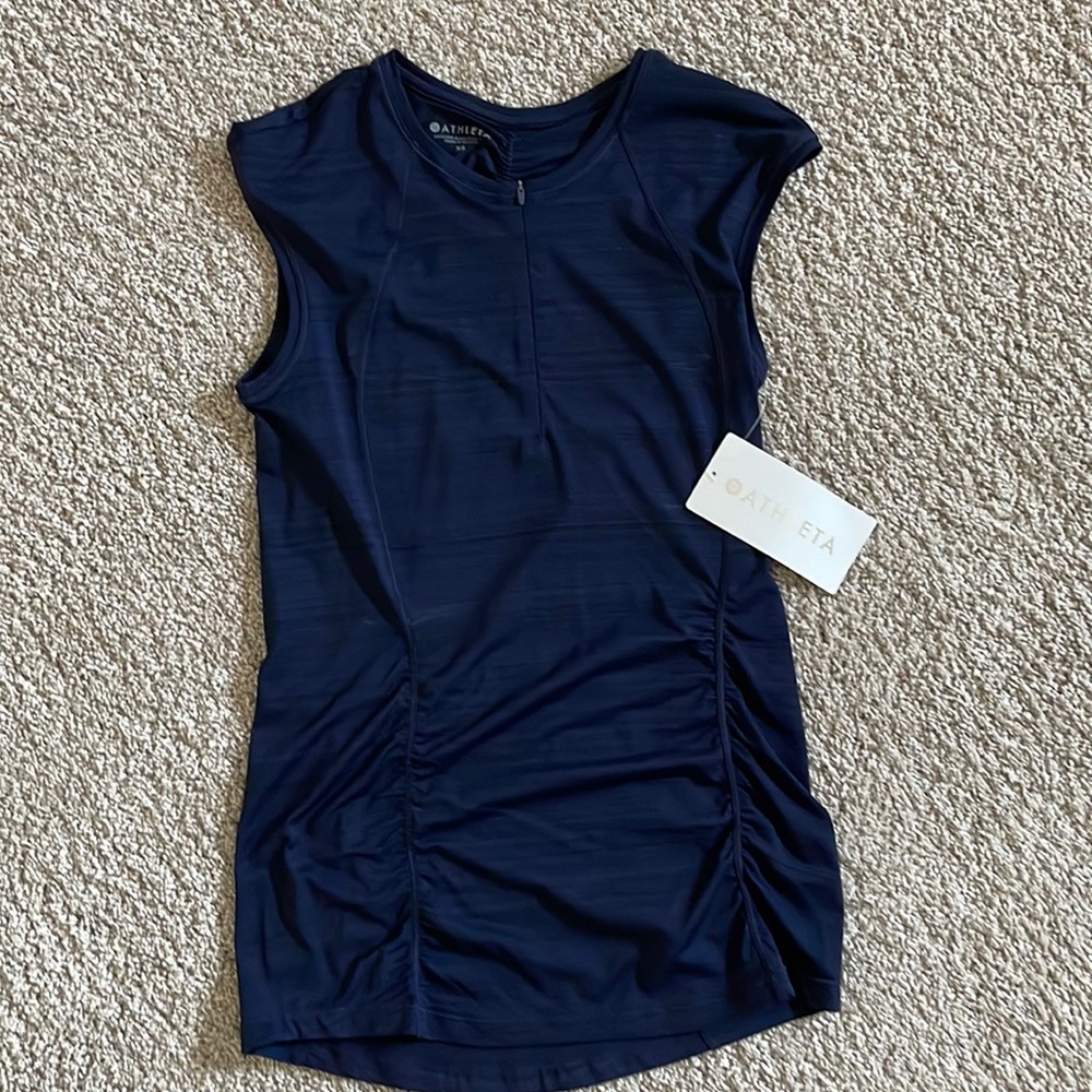 Ladies Athleta pacifica contoured tank